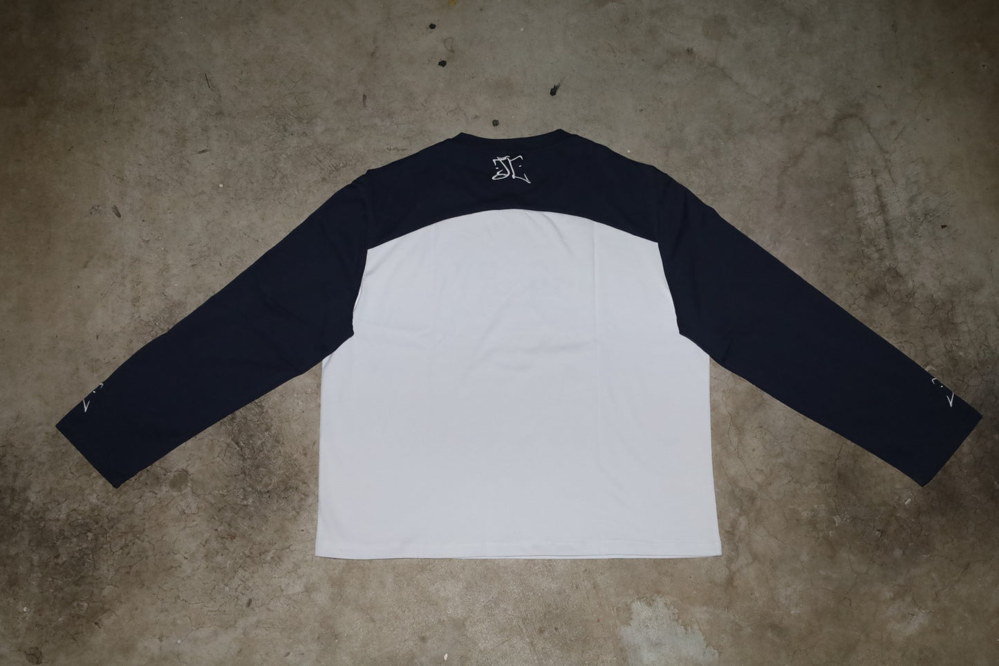 N.P LONG SLEEVE TEE